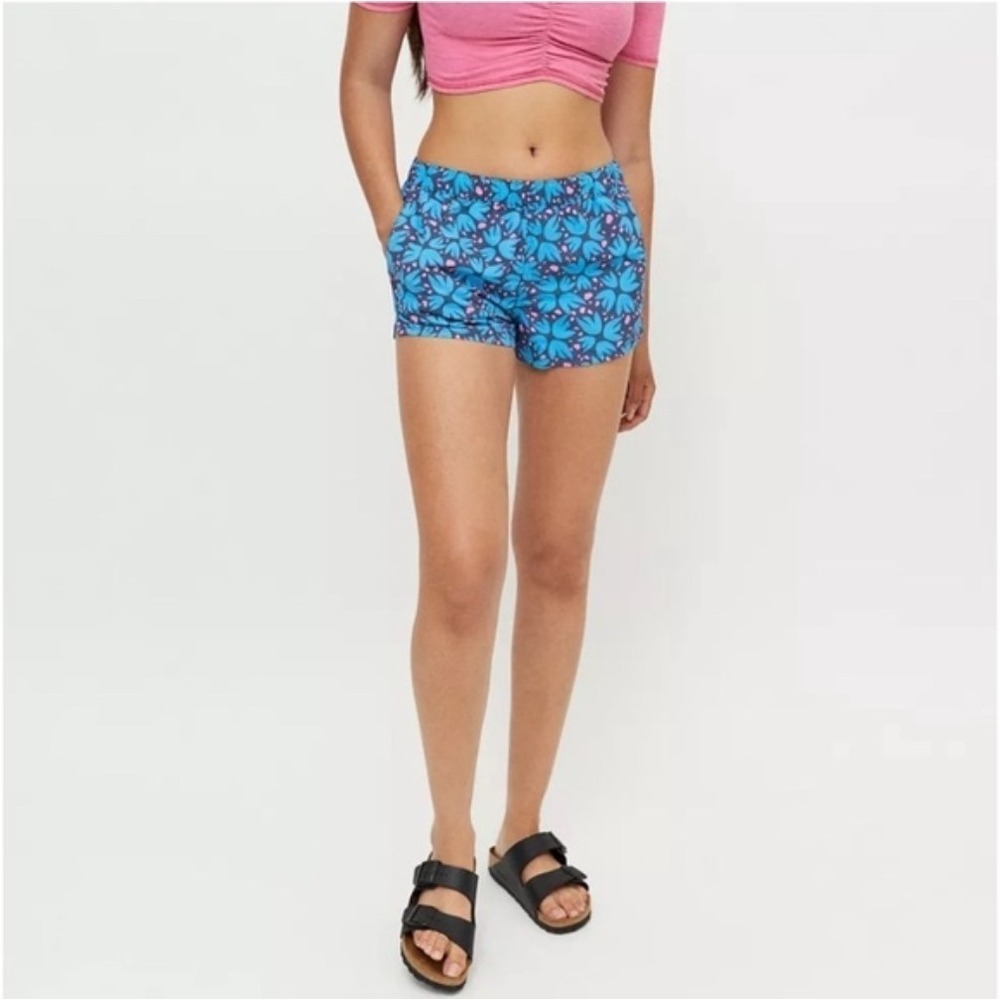 Patagonia Womens Barely Baggies Shorts 2.5" Inseam Blue 57043 Size Medium EUC - Picture 16 of 16